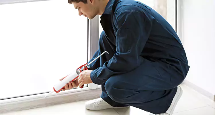 Window Glass Caulk Repair in Marco Island, FL