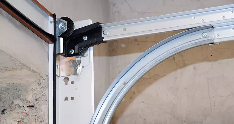 Maintain Liftmaster Garage Door Off Track in Marco Island, FL